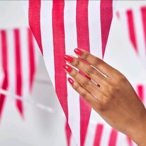 Color Street Show Time